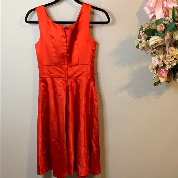 Light in the Box Satiny Cocktail Dress - Picture 6 of 8